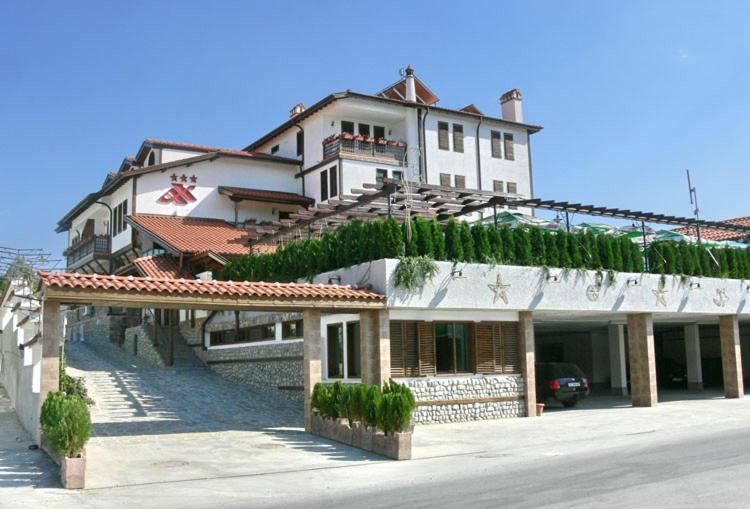 Hotel Pirinski Han - Old Adjev Han Sandanski Extérieur photo